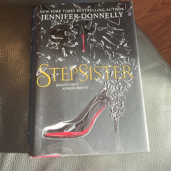 Jennifer Donnelly book - Picture 1 of 6